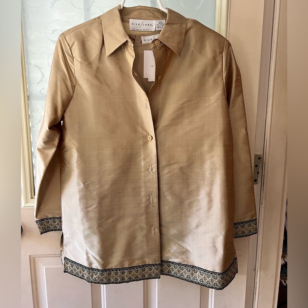 Silk Lore by Beth Terrell 💯 silk button down jacket and tank top. Size M NWT